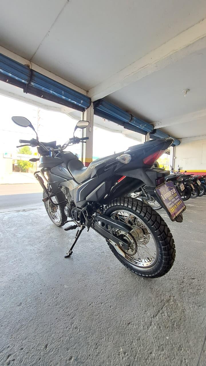 HONDA XRE 190 ABS TRASEIRA ESQUERDA